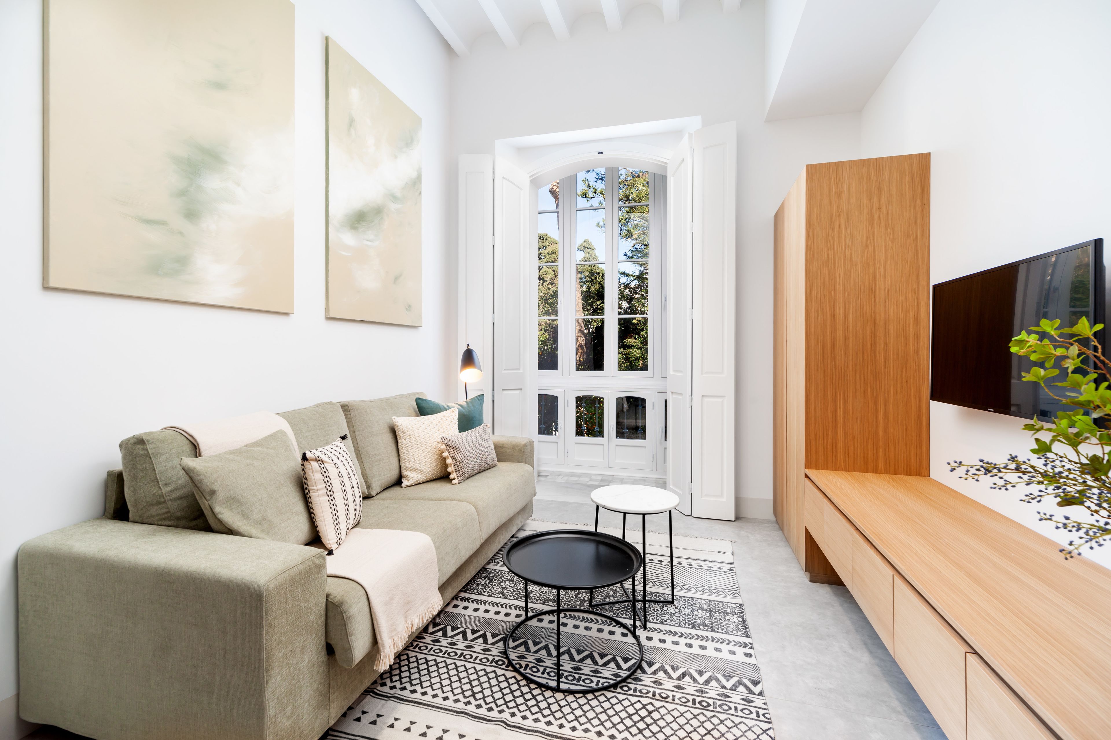 Grand Apartment, 1 Bedroom, Balcony, City View (Apt. A) | Living area