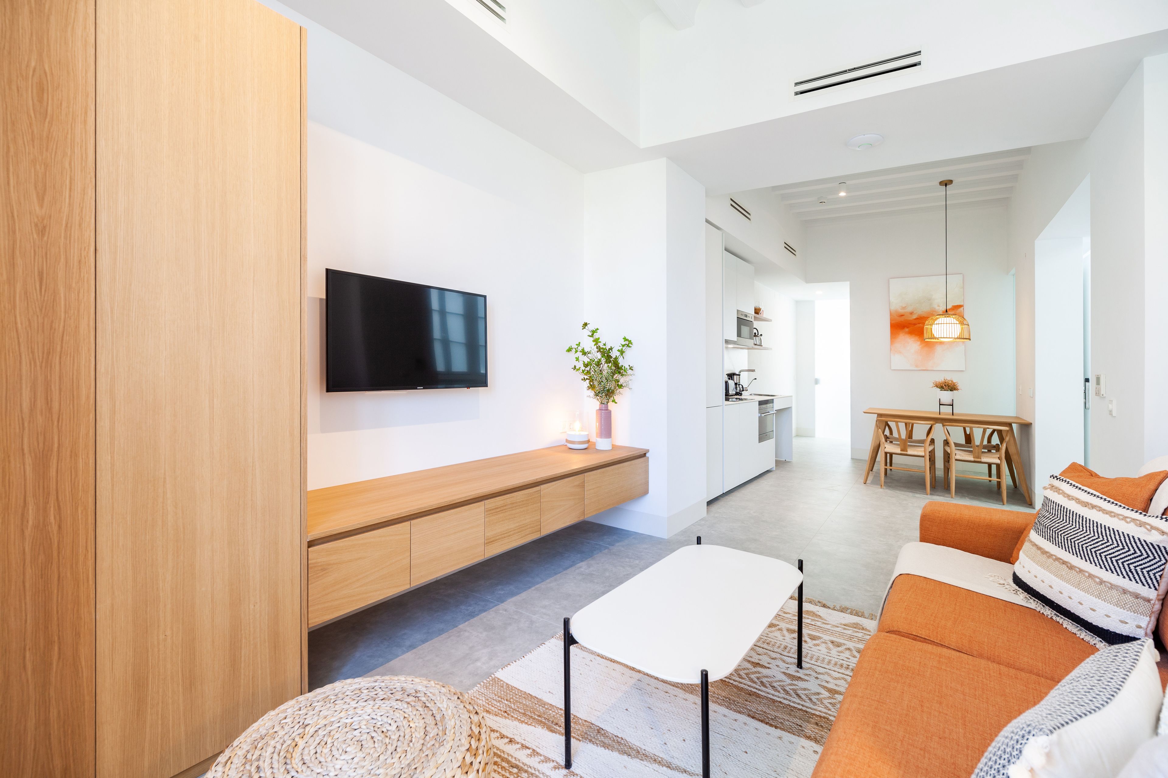 Grand Apartment, 1 Bedroom, Park View (Apt. A)