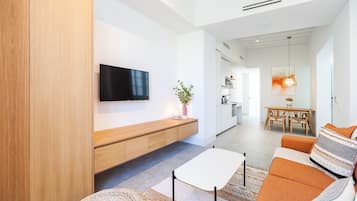 Grand appartement, 1 slaapkamer, uitzicht op park (Apt. A) | Luxe beddengoed, een kluis op de kamer, geluiddichte muren