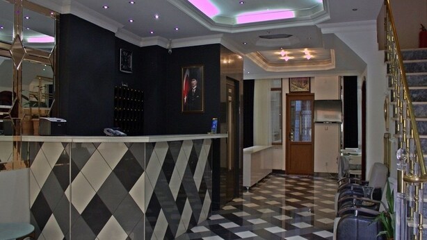 Reception - Hotel Flash (Istanbul)
