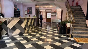Reception - Hotel Flash (Istanbul)