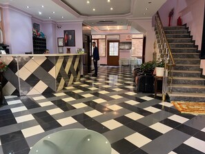 Reception - Hotel Flash (Istanbul)