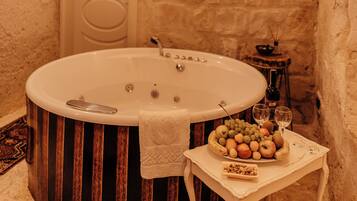 Chambre Triple Luxe | 1 chambre, draps en coton égyptien, literie de qualité supérieure