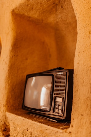 Kamar Triple Mewah | Televisi