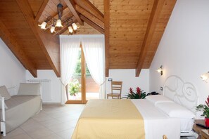 Literie de qualité supérieure, bureau, chambres insonorisées