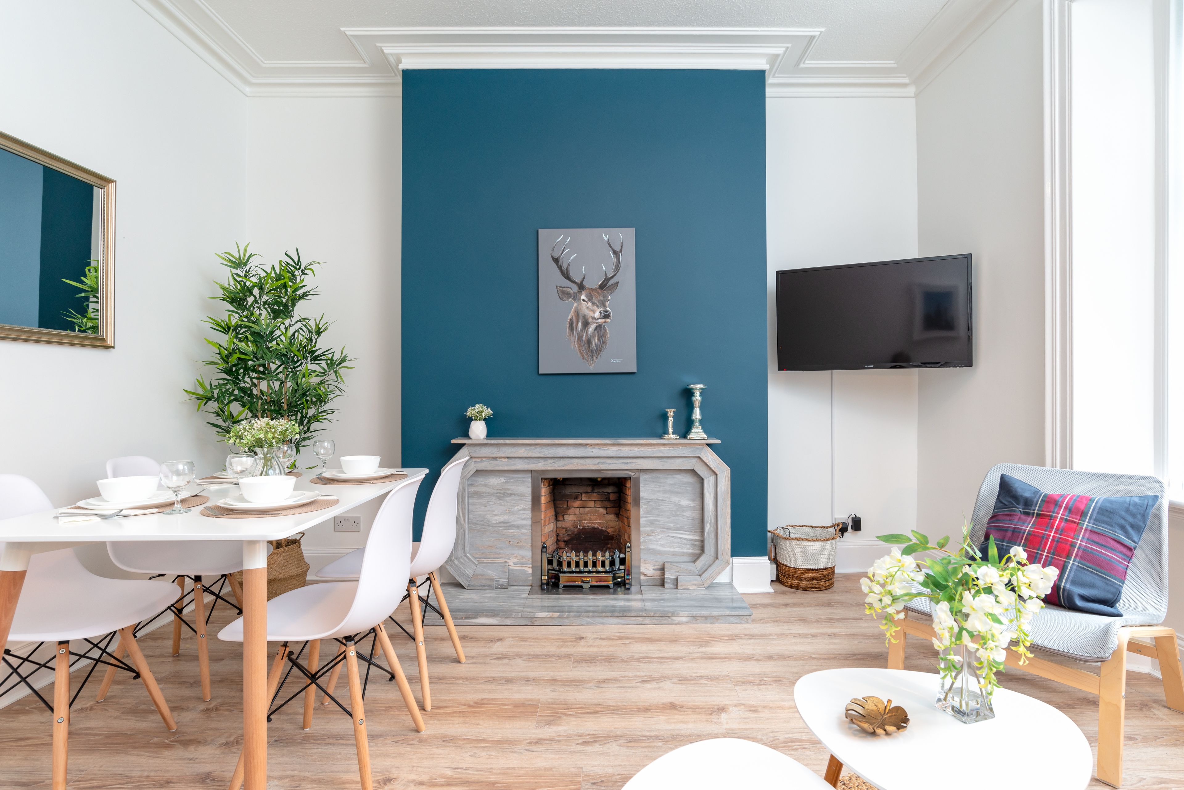 West Mount Apartment Ground Floor | Living area | Flat-screen TV, fireplace