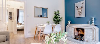 West Mount Apartment
