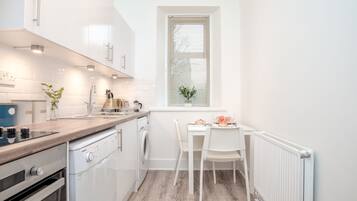 West Mount Apartment Ground Floor | Garden view