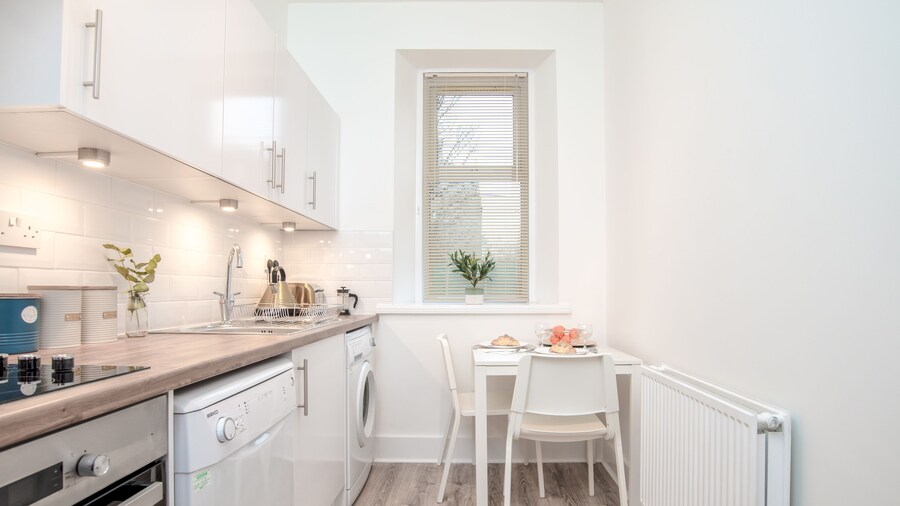 West Mount Apartment