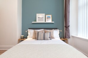 West Mount Apartment Ground Floor | 1 bedroom, individually decorated, individually furnished - West Mount Apartment (Aberdeen)