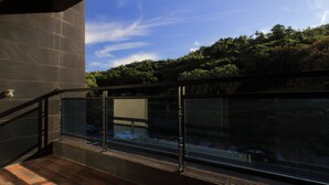 Panoramic Quadruple Room, 2 Katil Ratu (Queen), Mountain View | Pemandangan balkoni