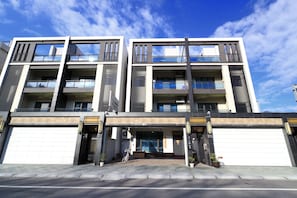 Fachada de la propiedad