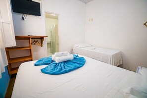 Family Triple Room, City View | Minibar, iron/ironing board, free WiFi, bed sheets - Pousada Sunset Boipeba (Cairu)