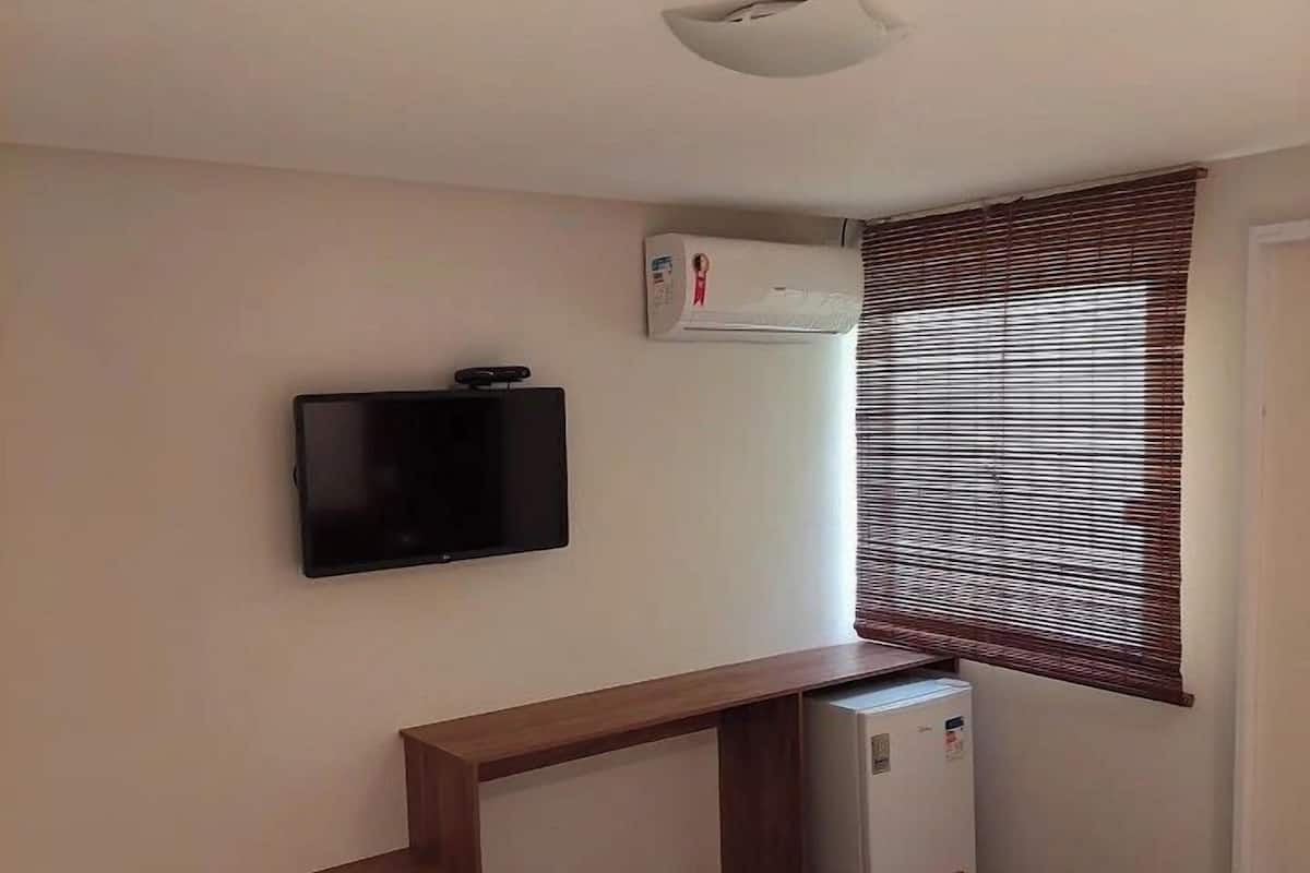 1 bedroom, minibar, iron/ironing board, free WiFi