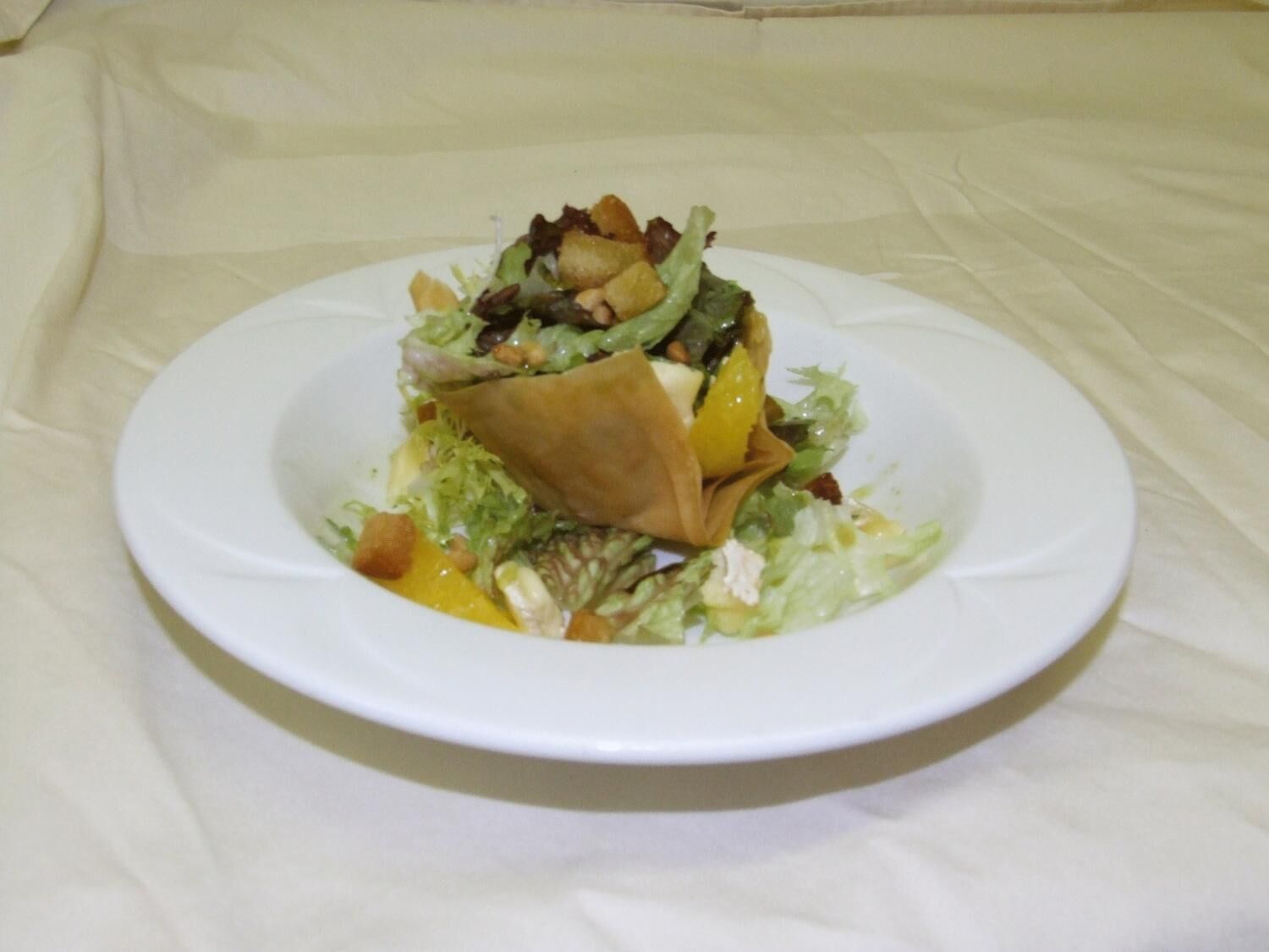 breakfast, lunch, dinner served; british cuisine