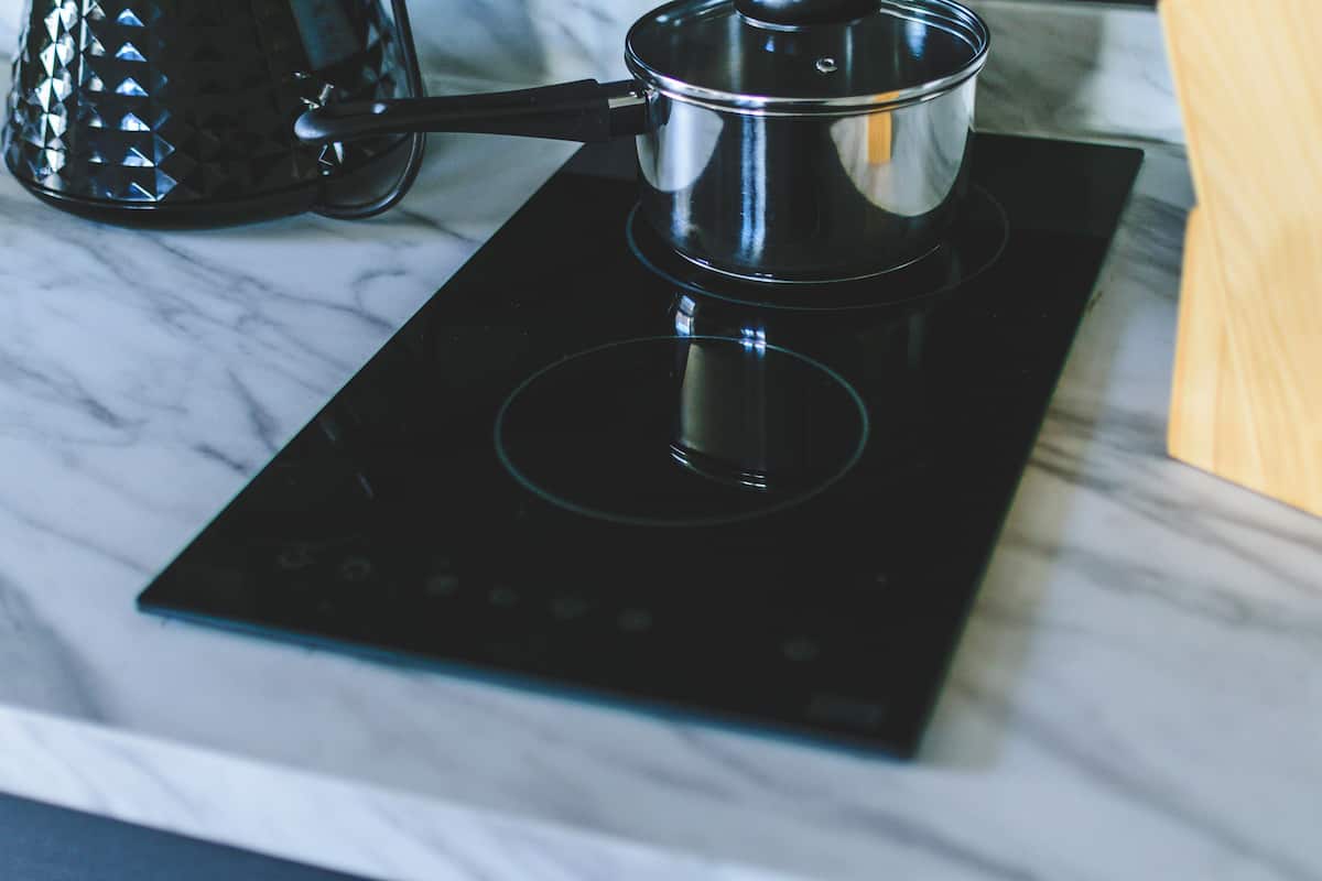 fridge, microwave, stovetop, electric kettle