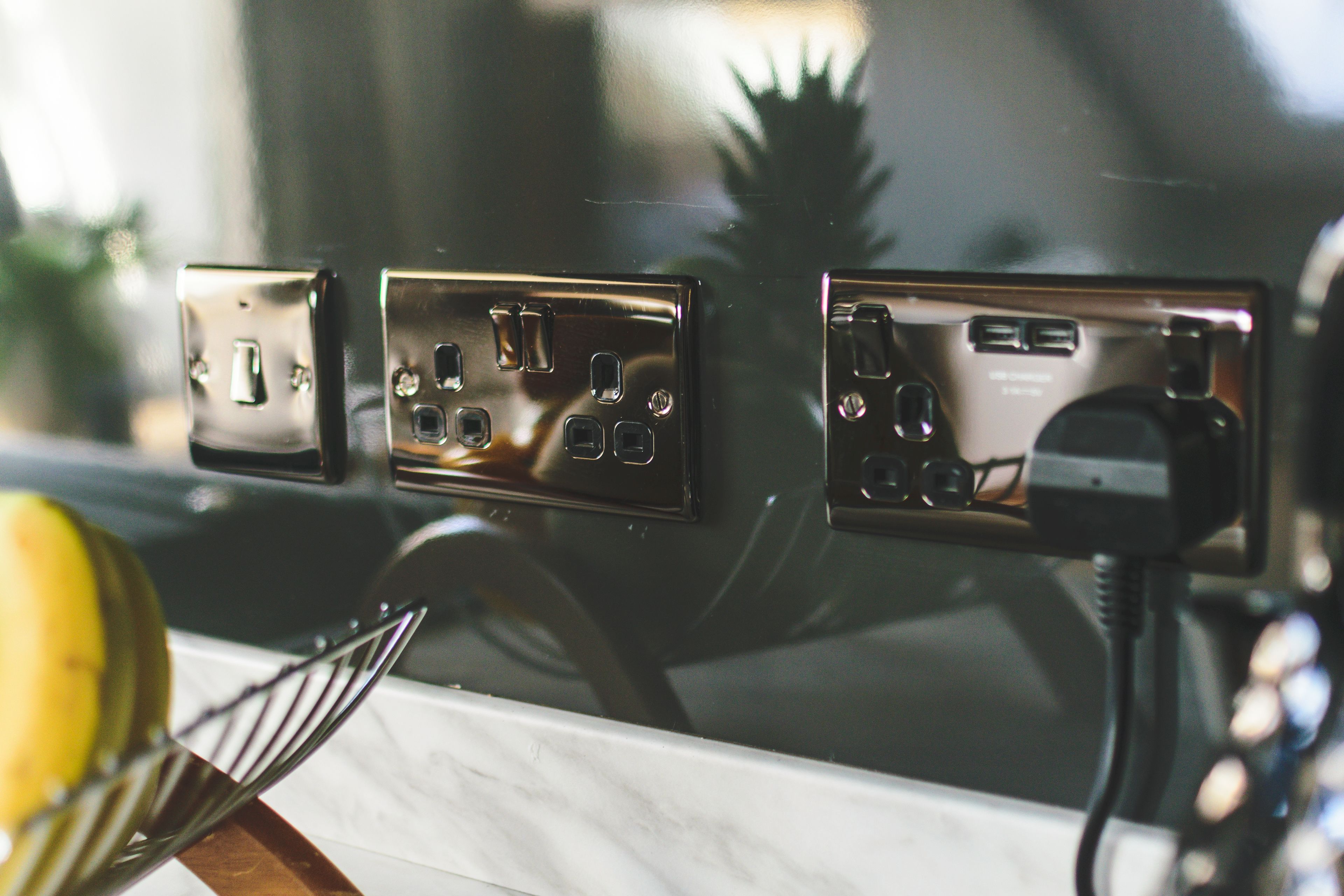 fridge, microwave, stovetop, electric kettle