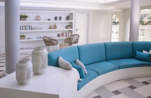 Sala de estar en el lobby