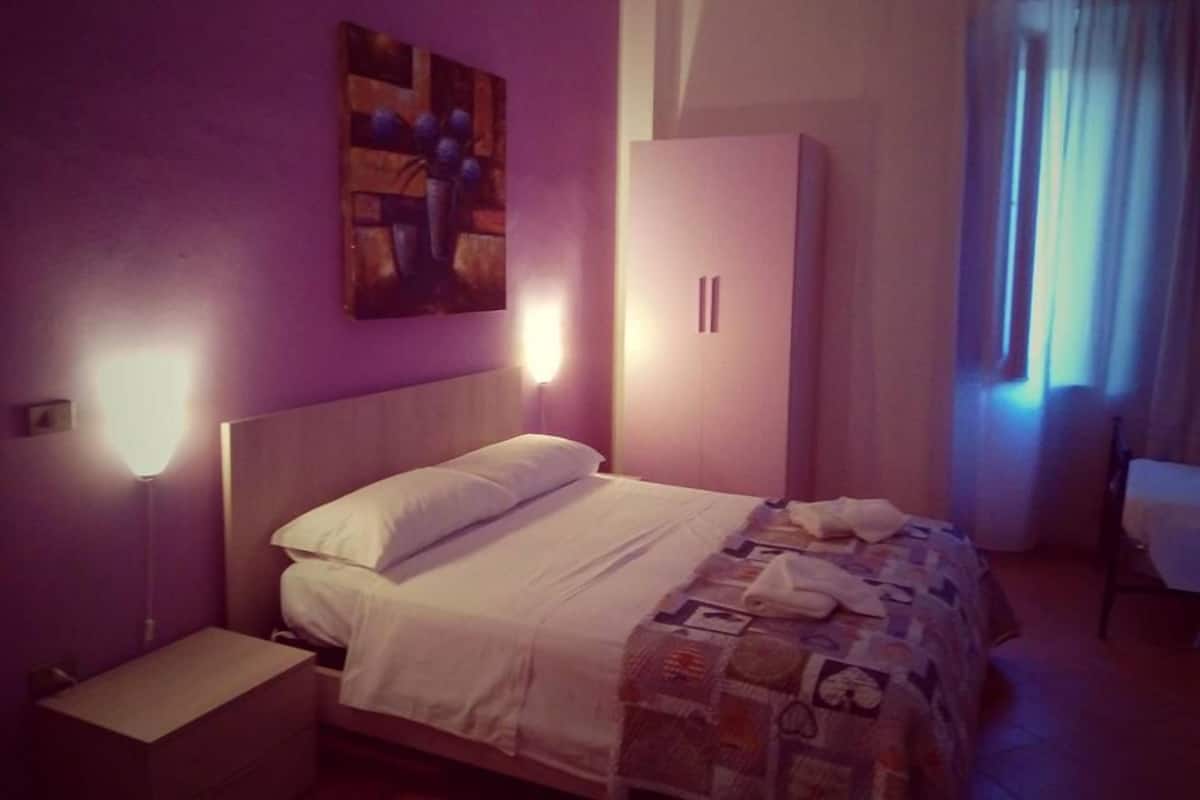 Classic Quadruple Room, Multiple Beds | 1 bedroom, free minibar items, desk, rollaway beds