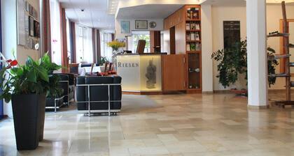 HOTEL RIESENJunior by Trip Inn