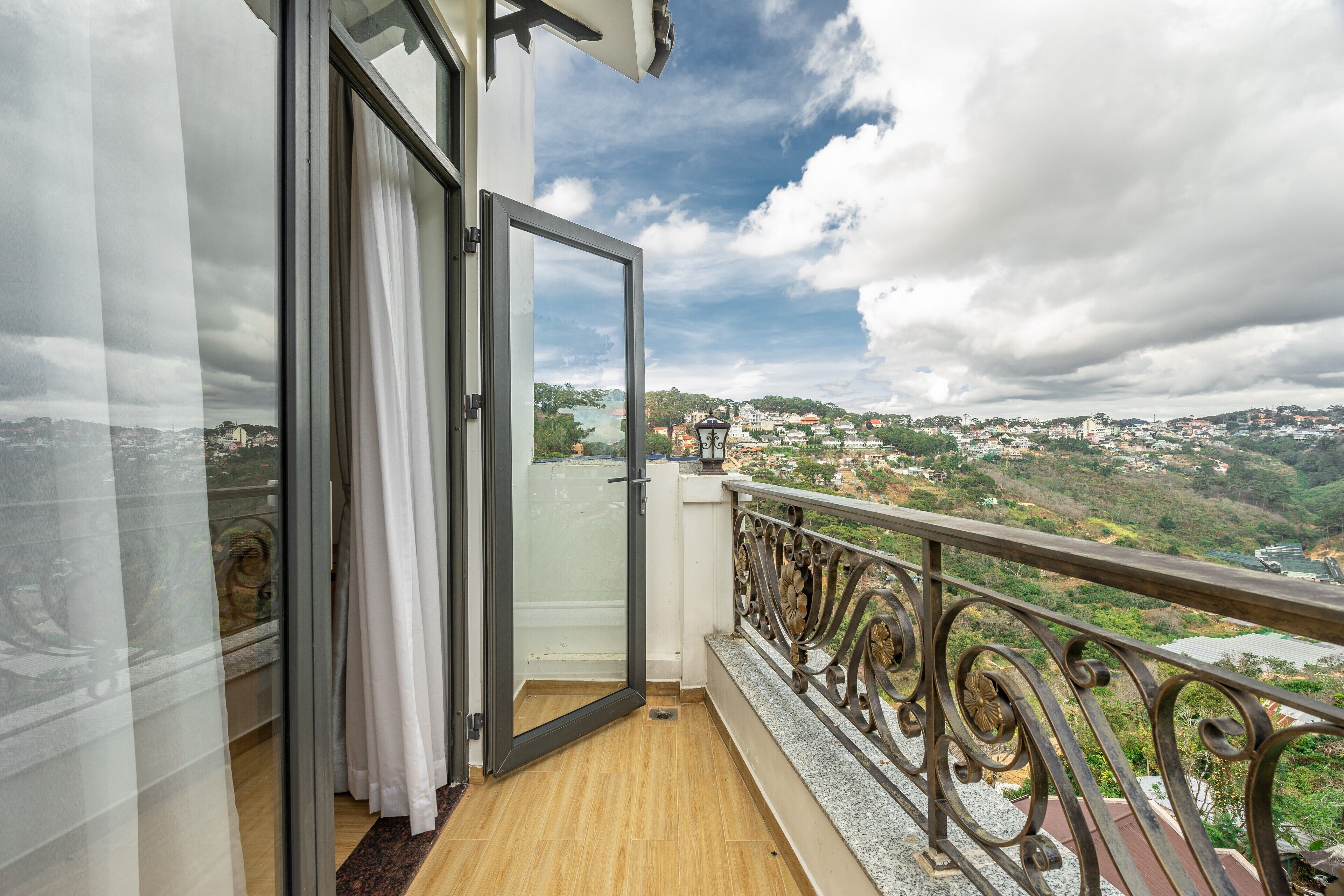 Superior Double Room, Balcony