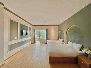 Familien-Vierbettzimmer, 2 Queen-Betten, Talblick (VIP) | Hochwertige Bettwaren, Pillowtop-Betten, individuell dekoriert