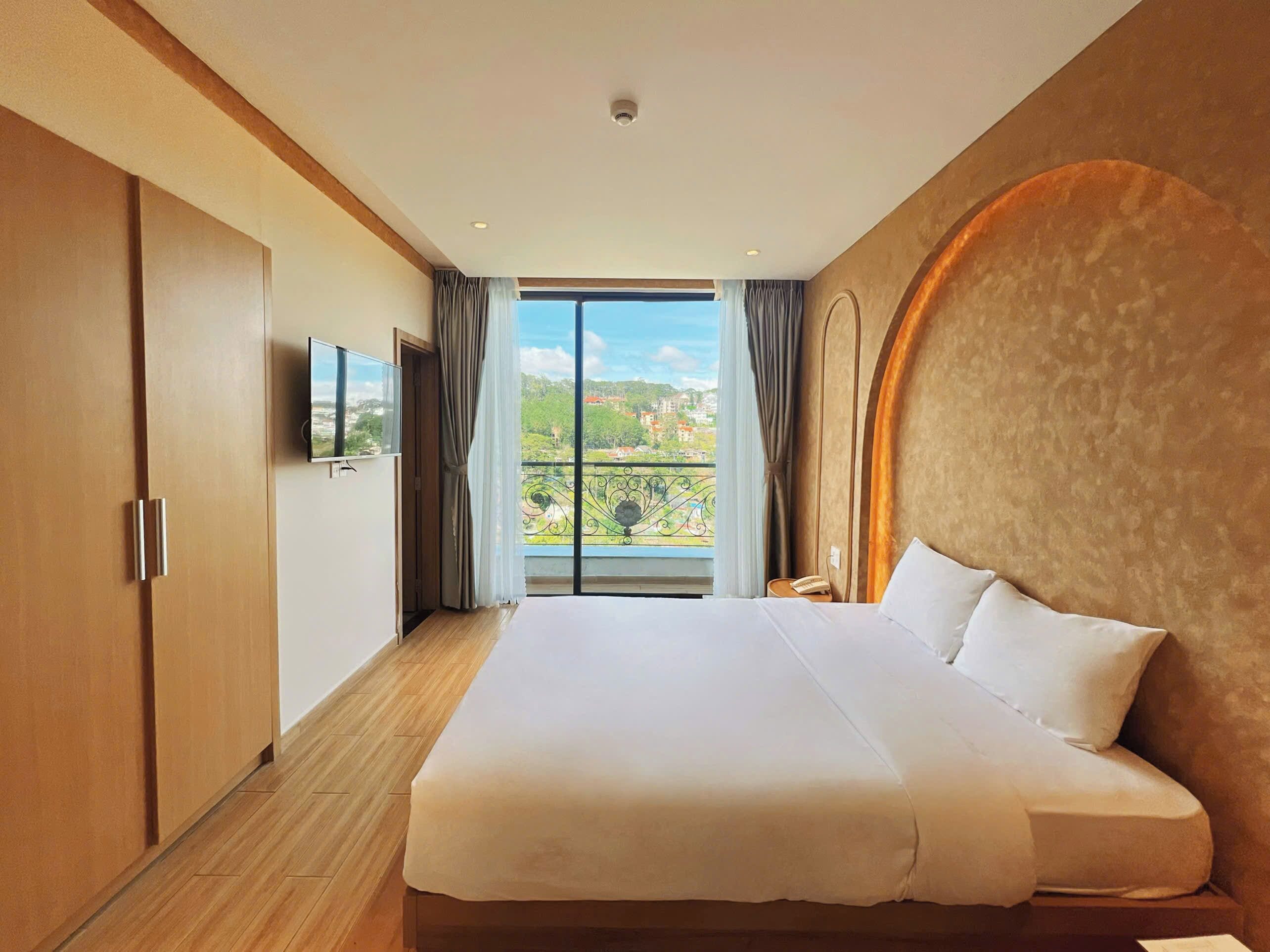 Dobbeltrom – deluxe, 1 queensize-seng, fjellutsikt (VIP) | Sengetøy av topp kvalitet og senger med overmadrass