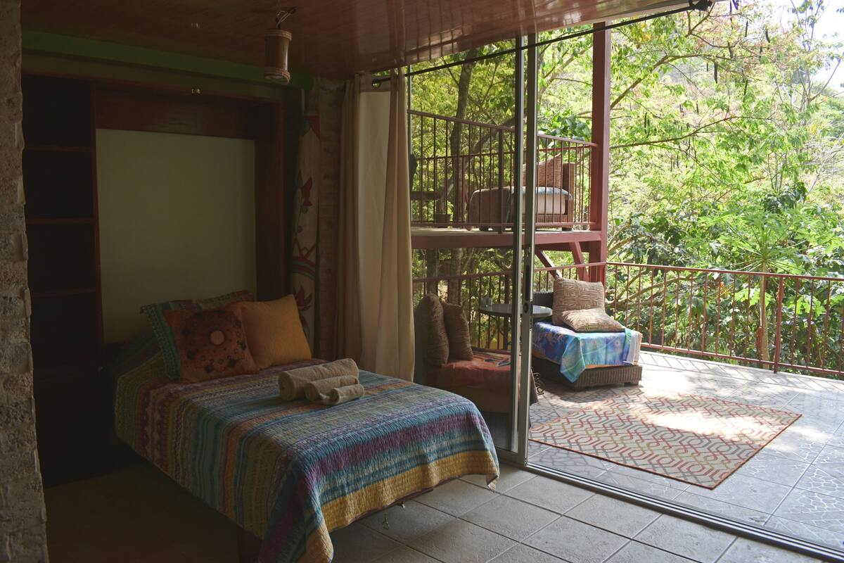 Departamento Confort, varias camas, vista a la colina | Wifi gratis y ropa de cama 