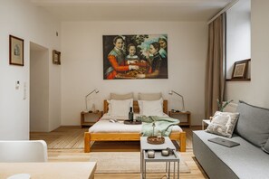 Comfort Apartment | 1 bedroom, hypo-allergenic bedding, soundproofing, iron/ironing board - Art Studios - LoftAffair (Kraków)