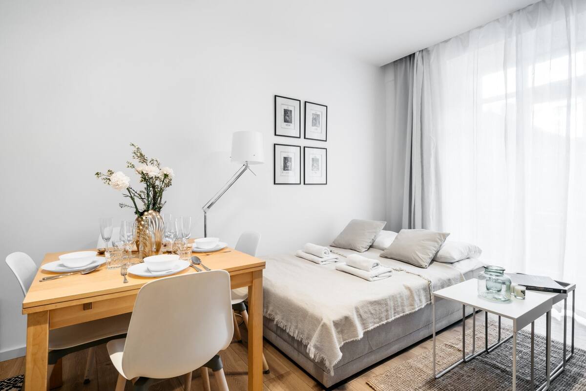 Comfort Apartment (6/35) | 1 bedroom, hypo-allergenic bedding, soundproofing, iron/ironing board