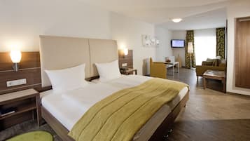 Allergiatestatut vuodevaatteet, minibaari, tallelokero huoneessa