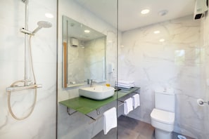 Shower, towels, toilet paper - Duerming O Casal Da Martiña (Poio)