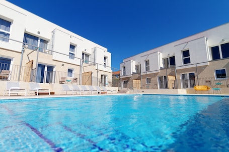 Seasonal outdoor pool