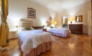 Appartement Panoramique, vue ville | 4 chambres, décoration personnalisée, ameublement personnalisé