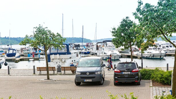 Free self-parking - Ferienwohnung am Mühlenberg (Waren (Müritz))