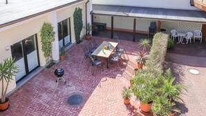Holiday Home | Terrace/patio