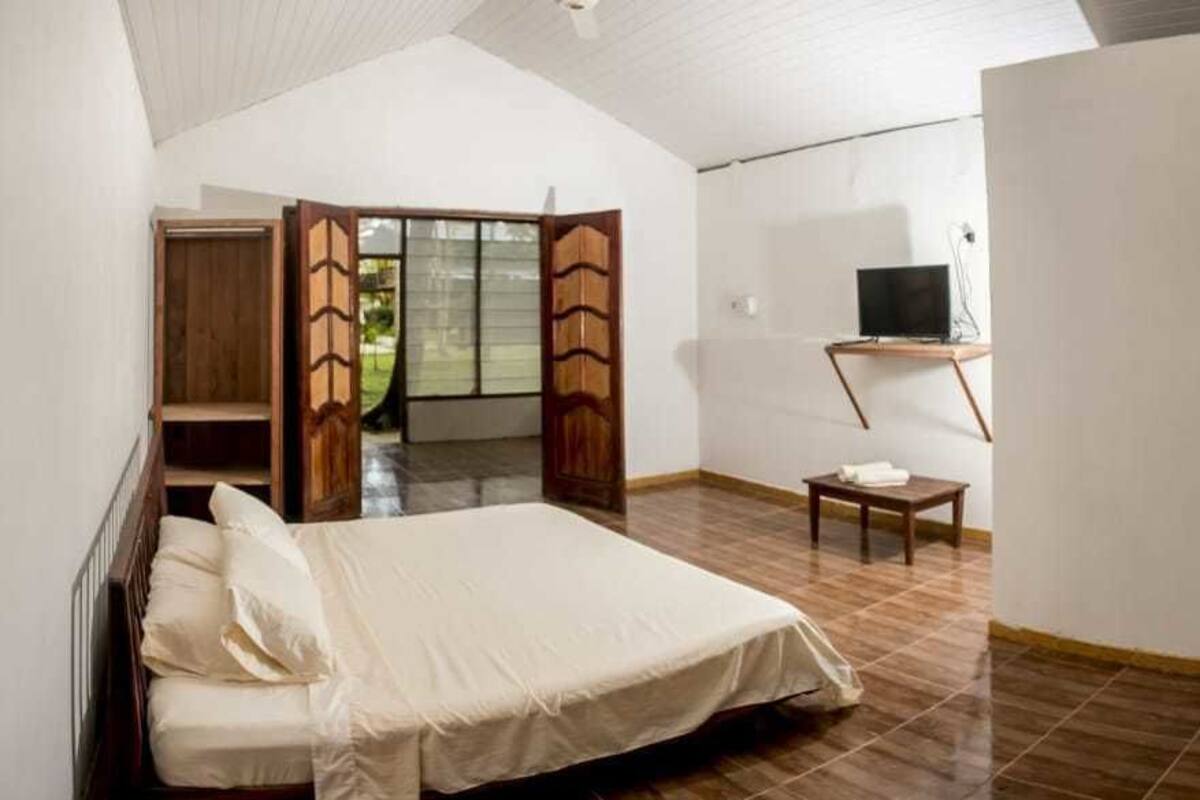 Deluxe Bungalow, 1 Double Bed, Garden View