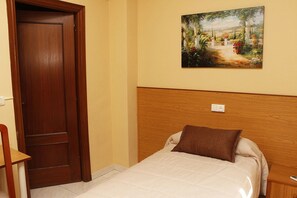 單人房 | 免費無線上網、床單