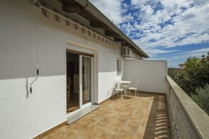 Appartement, 1 très grand lit et 1 canapé-lit | Balcon