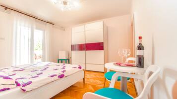 Room Marica S2 | Kostenloses WLAN, Bettwäsche