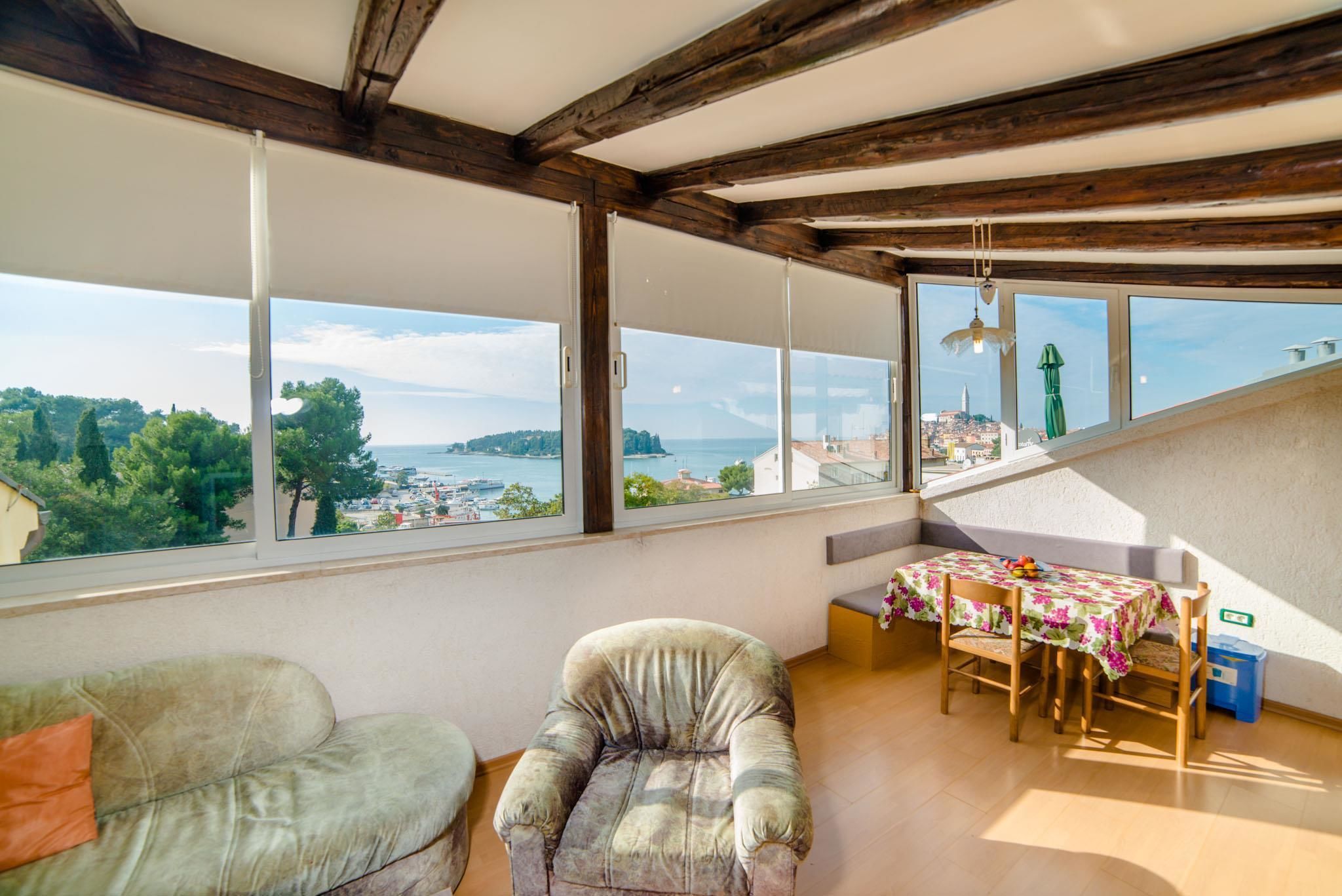 Apartment, Multiple Beds | Living room | Flat-screen TV