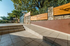 Apartment, Multiple Beds | Exterior
