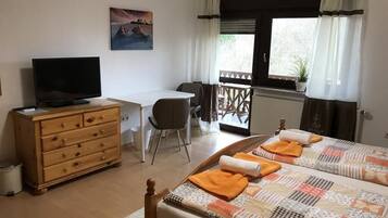 Kamar Double, kamar mandi umum (1) | Fasilitas kamar