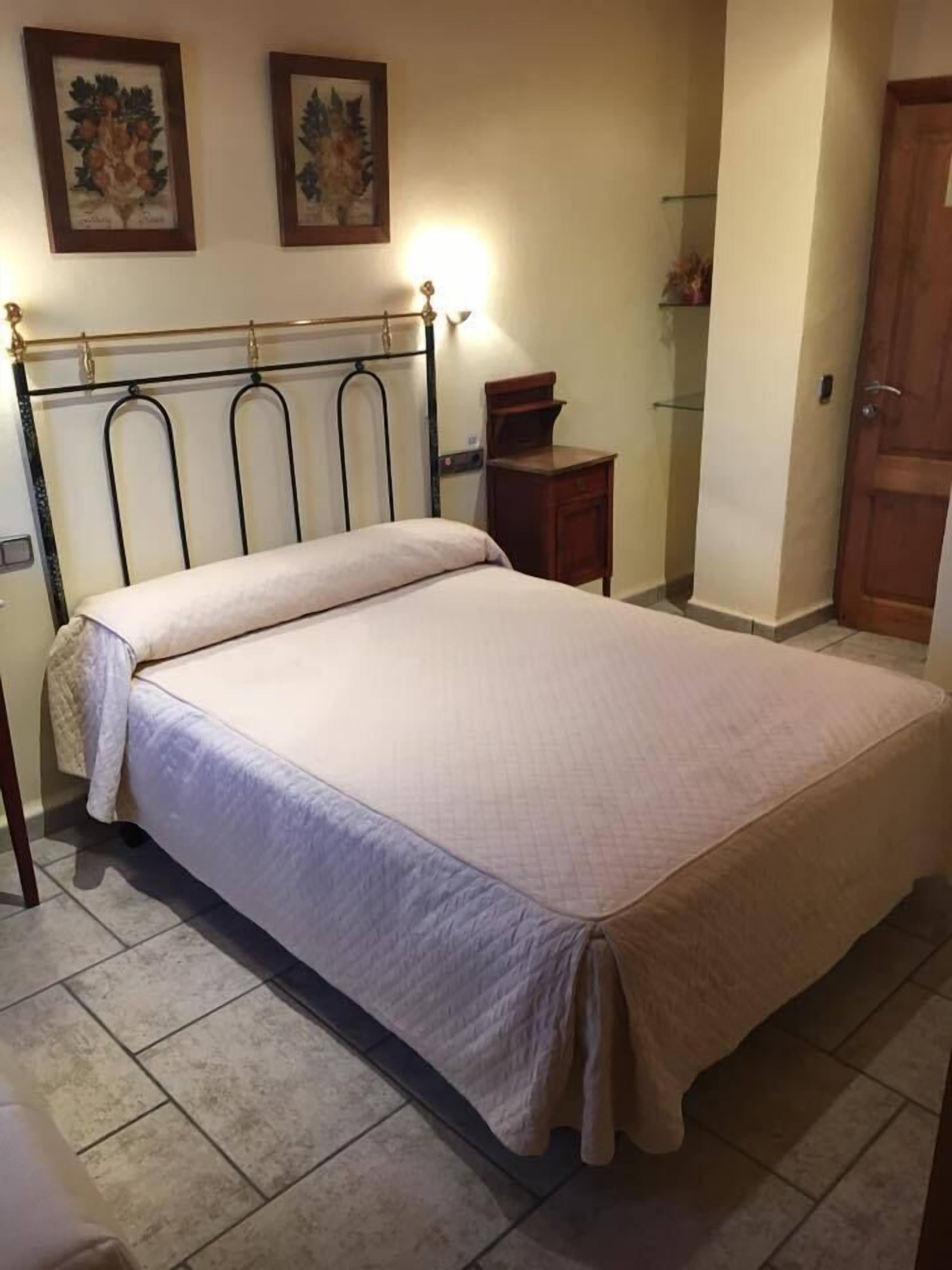 双人房 | 折叠床/加床（额外收费）、免费 WiFi