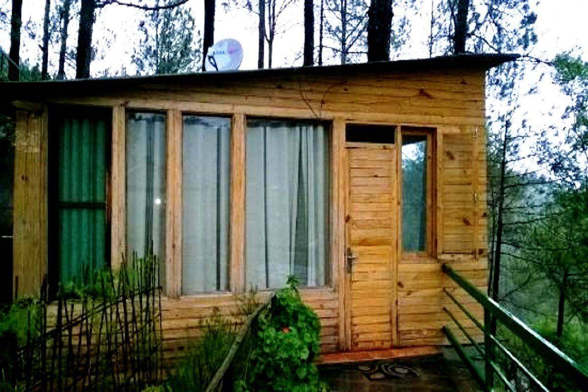 Deluxe Tree House, 1 Double Bed, Hill View | 1 bedroom, iron/ironing board (on request), WiFi (free)