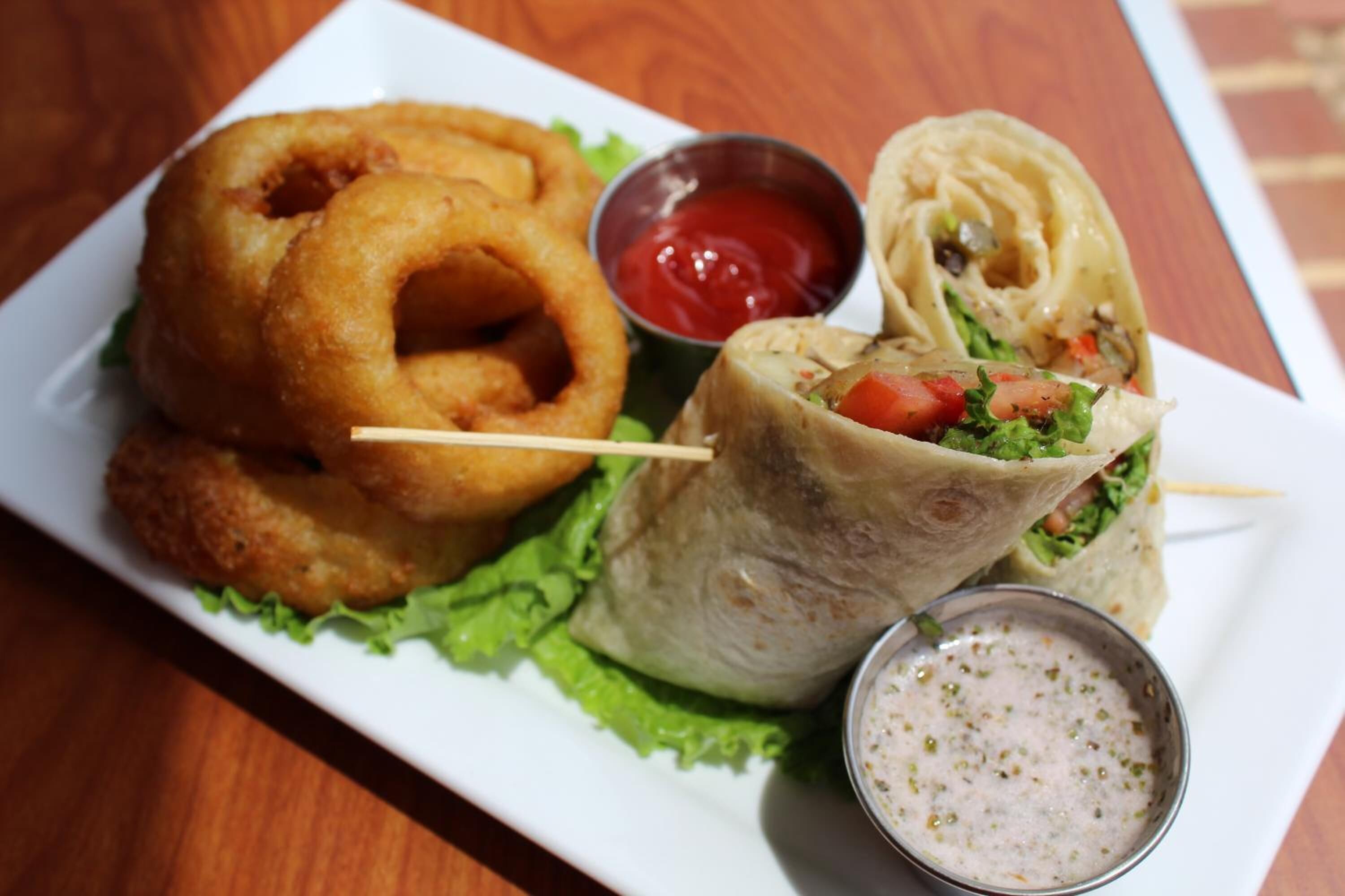 breakfast, lunch, dinner served; golf course views