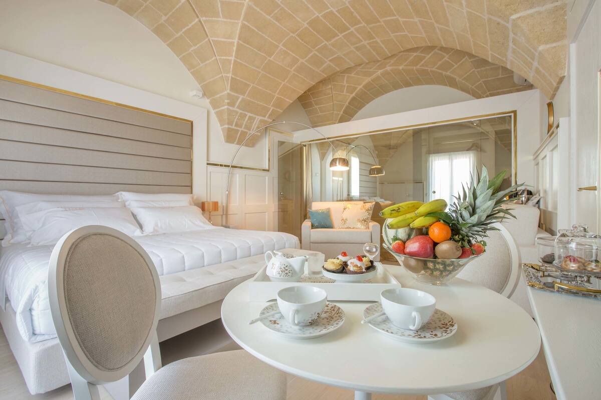1 bedroom, rollaway beds (surcharge), WiFi (free), bed sheets