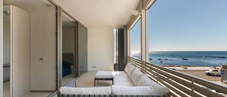 Apartment, 2 Bedrooms (1327) | Terrace/patio