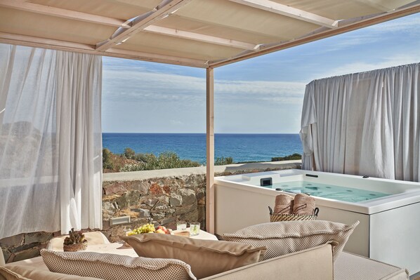 Suite – junior | Utsikt mot strand/hav