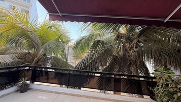 Habitación Business doble, vistas a la ciudad | Balcón